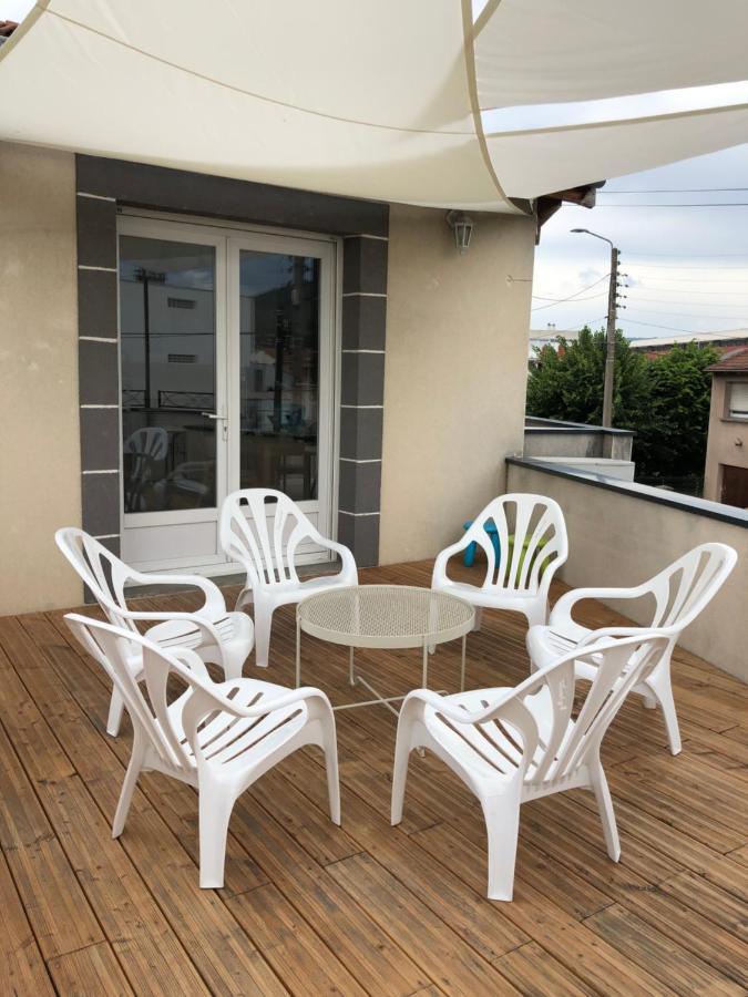 Lumineux Avec Grande Terrasse Couverte